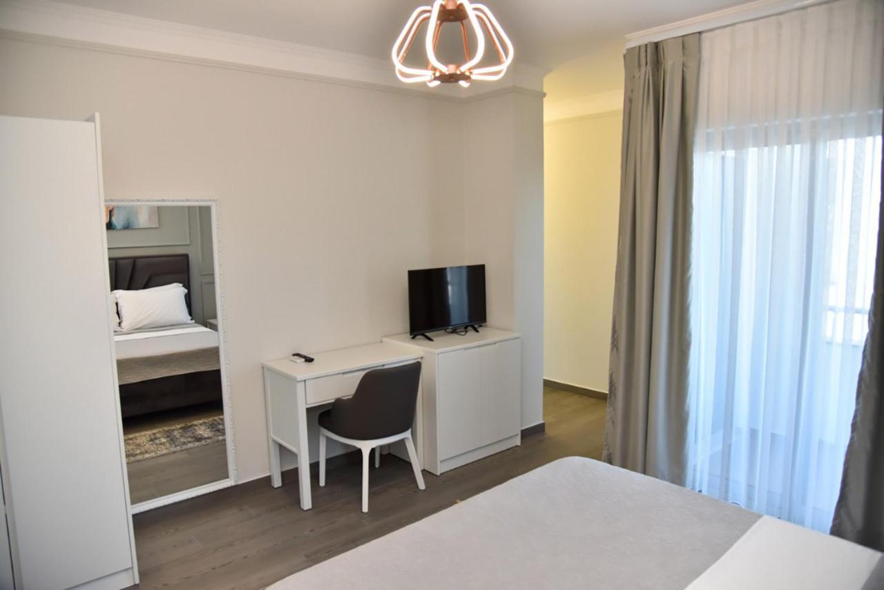 Hotel Imperiale Durrës 외부 사진
