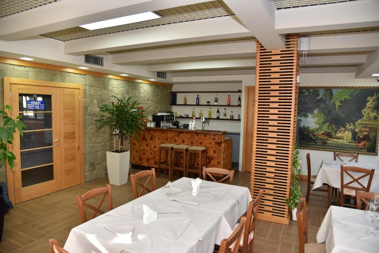 Hotel Imperiale Durrës 외부 사진