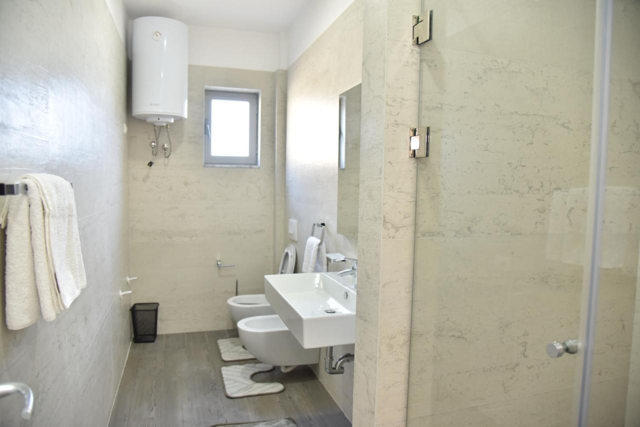 Hotel Imperiale Durrës 외부 사진