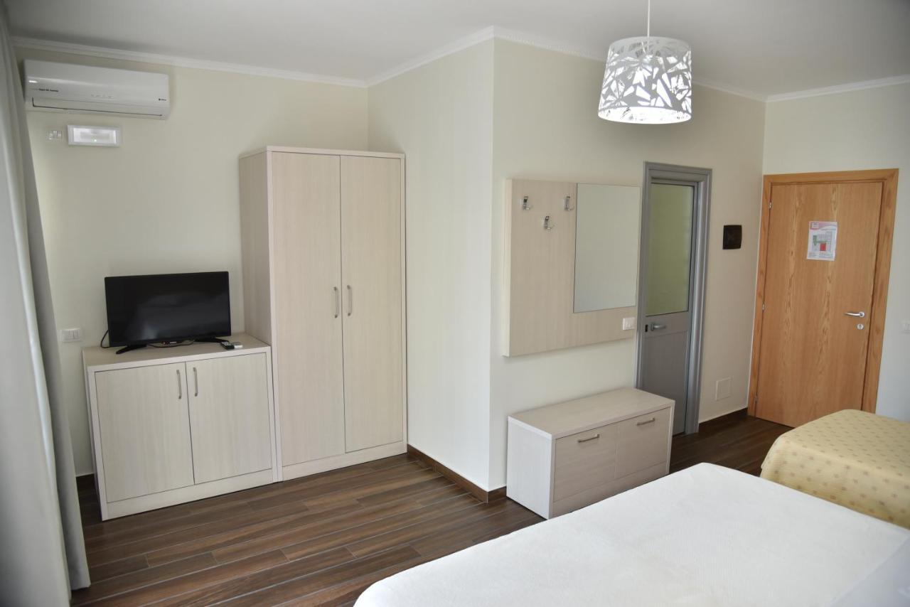 Hotel Imperiale Durrës 외부 사진