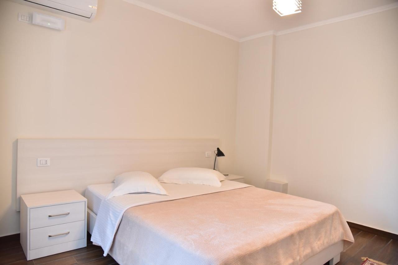 Hotel Imperiale Durrës 외부 사진