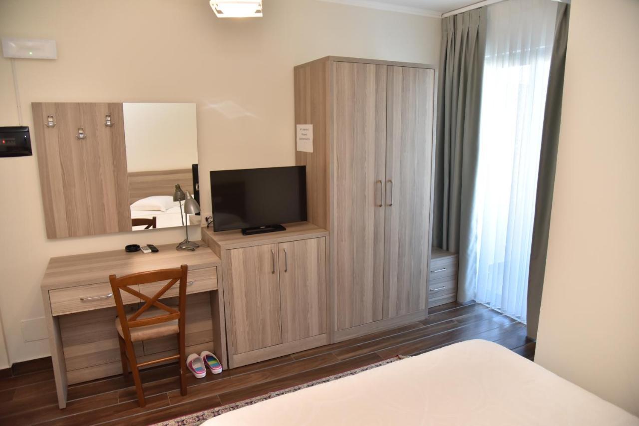 Hotel Imperiale Durrës 외부 사진