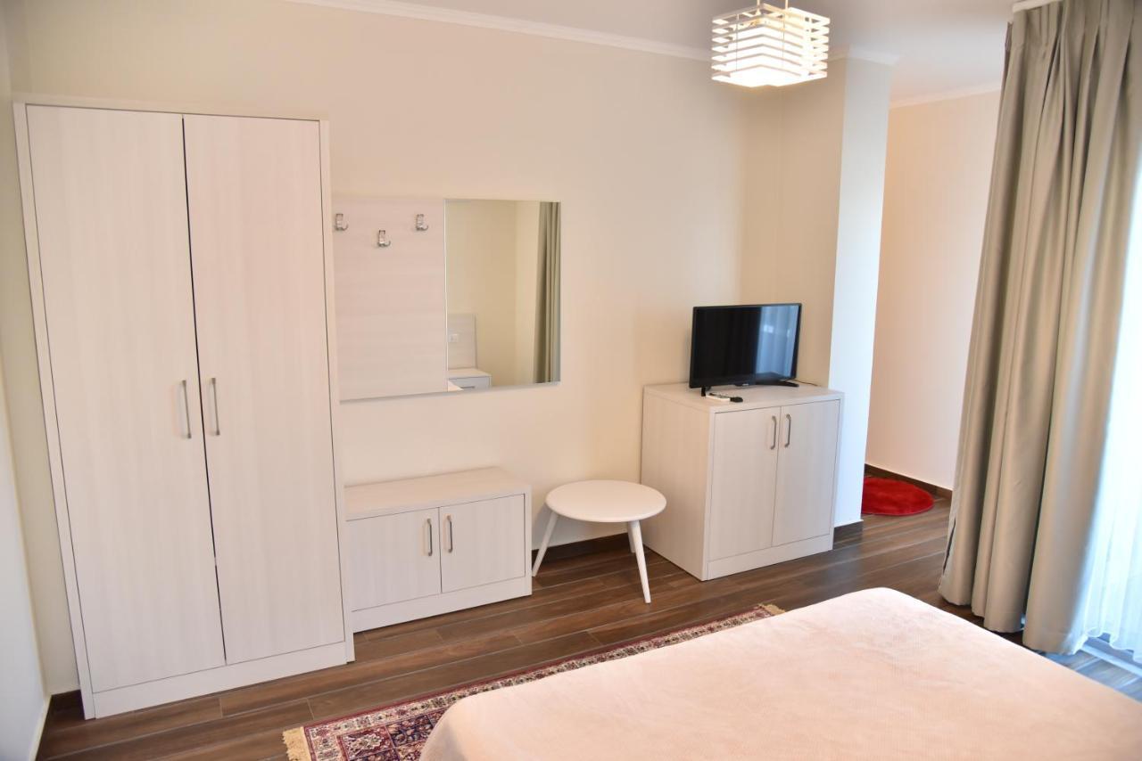 Hotel Imperiale Durrës 외부 사진